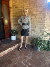 Load image into Gallery viewer, Cue Belt, Black, Size M