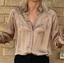 Load image into Gallery viewer, Jean Paul Berlin Long Sleeve Shirt, Size S/M