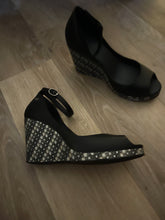 Load image into Gallery viewer, Zaxy Peep Toe Platform Shoes, Black, Size 7 (US)