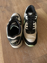 Load image into Gallery viewer, Nike Air Max 90 “Fresh Mint” – Rare Colourway | US 11