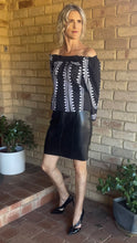 Load image into Gallery viewer, ESCADA Vintage Leather Mini Skirt, Size 36 (S)