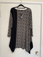 Load image into Gallery viewer, Taking Shape Just a Show East End Top, Black/Brown, XL