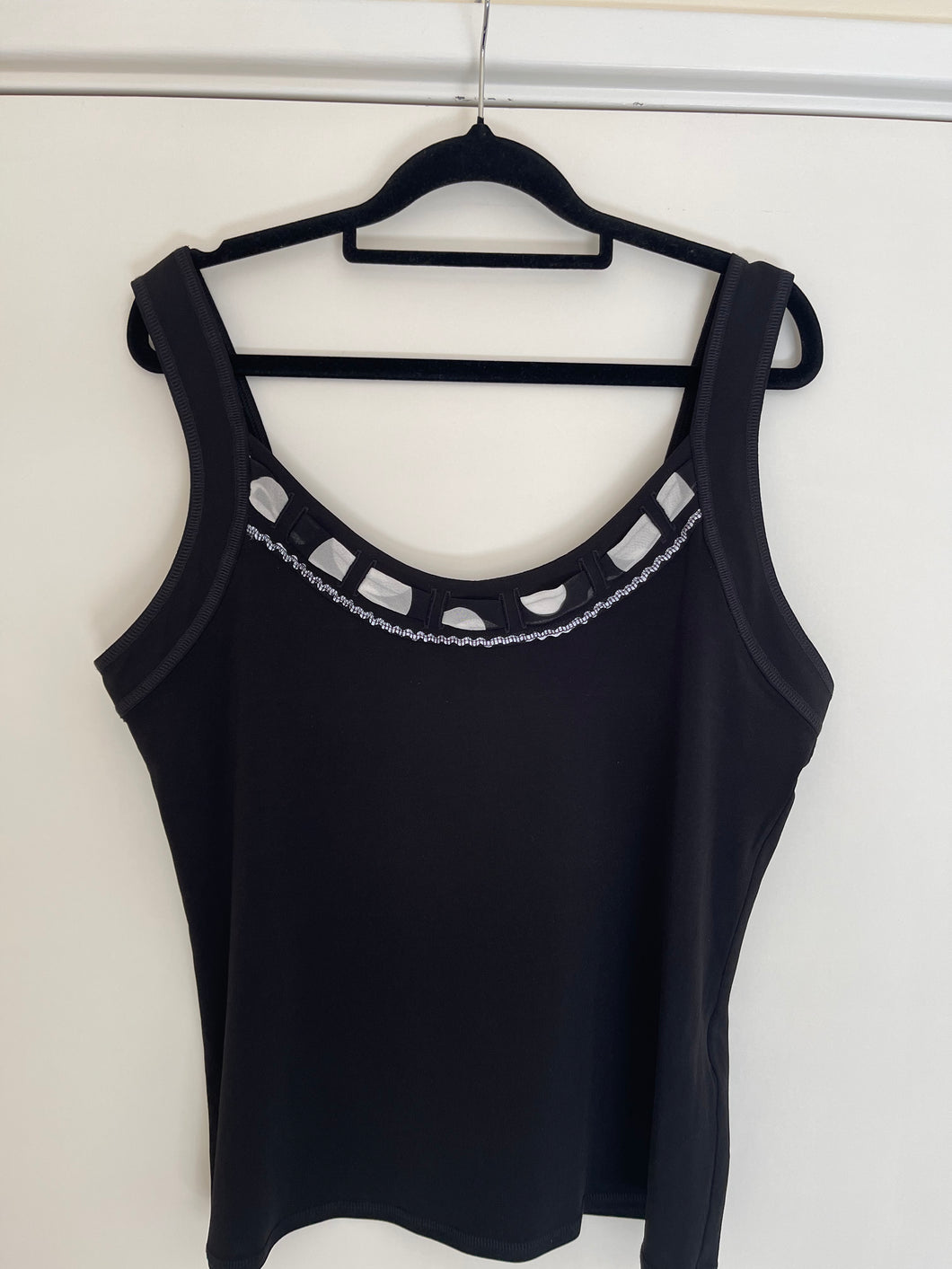 Anthea Crawford Sleeveless Top, Black, Size 16