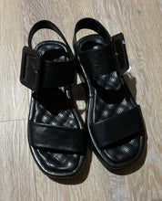 Load image into Gallery viewer, Nu by Neo Sandals, Size 37