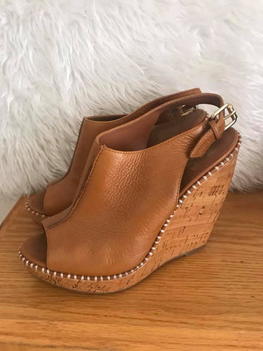Dolce Vita Wedges in Saddle Size 7.5