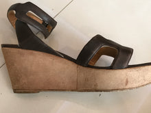 Load image into Gallery viewer, Hermes Platform Sandal, Brown, Size EUR 40