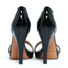 Load image into Gallery viewer, Hugo Boss Patent Leather Heels Size 39