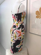 Load image into Gallery viewer, Karen Millen Pencil Dress, Size 38