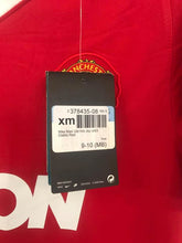 Load image into Gallery viewer, Nike Official Manchester United Football Home Jersey 2010/2011 football season, Size M (9-10 yrs)
