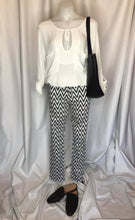 Load image into Gallery viewer, Paper Scissors Casual Pant/Jeans, Black and White Abstract Print, BNWT, Size 14