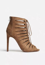 Load image into Gallery viewer, Steve Madden Women&#39;s Cyder Ankle Boot, Taupe Suede, 8 M US