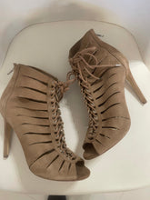Load image into Gallery viewer, Steve Madden Women&#39;s Cyder Ankle Boot, Taupe Suede, 8 M US
