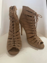 Load image into Gallery viewer, Steve Madden Women&#39;s Cyder Ankle Boot, Taupe Suede, 8 M US