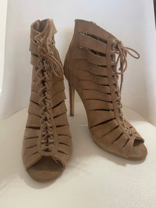 Steve Madden Women's Cyder Ankle Boot, Taupe Suede, 8 M US