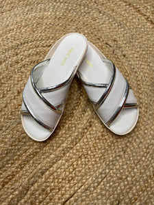 Nine West Indre Crossover Slides Size 5M/36