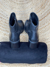 Load image into Gallery viewer, Easy Steps Perry Ankle Boot, Size 8.5