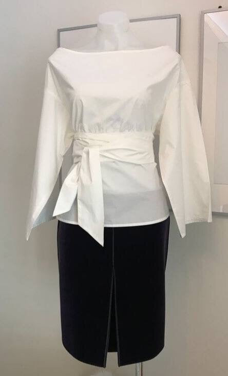 August Street The Form Top, White, Size 14