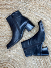 Load image into Gallery viewer, Easy Steps Perry Ankle Boot, Size 8.5