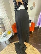 Load image into Gallery viewer, Liz Jordon Black Skants (Pants with Overlay Skirt), Black, Size 10
