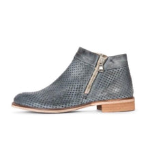 Load image into Gallery viewer, ZK by Zoe Kratzmann Ankle Boots, BNNT, Size 37