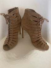 Load image into Gallery viewer, Steve Madden Women&#39;s Cyder Ankle Boot, Taupe Suede, 8 M US