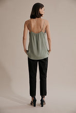 Load image into Gallery viewer, Country Road SILK CAMI, Green, Size M