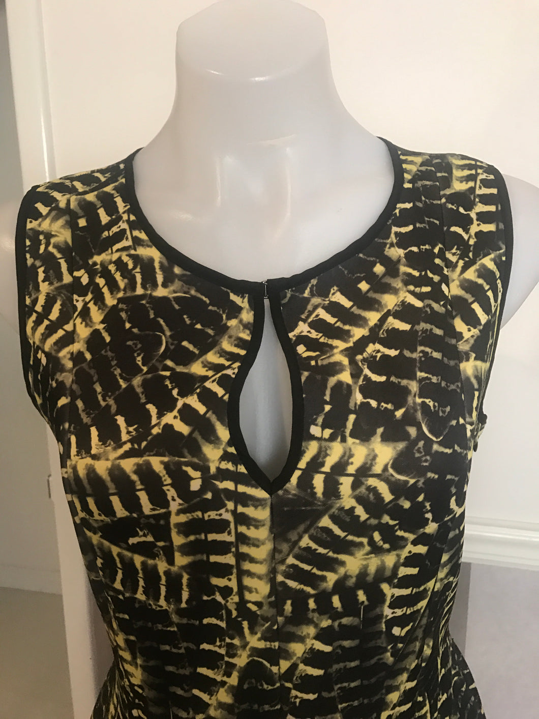 Wayne Cooper Feather Guise Zest Scuba Dress, BNNT, Size 12