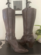 Load image into Gallery viewer, Street Shoes Made in Italy Leather Boots, Chocolate Brown, Size 39