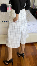 Load image into Gallery viewer, Tibi New York Culottes, White with Grey Check, BNWT, Size 4