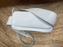 Load image into Gallery viewer, DKNY Vintage Handbag