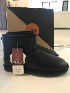 UGG Boots Australia Premium Sheepskin Mini Classic, Nappa Black, BNWT, Size AU Men 9/Ladies 11, UK 9