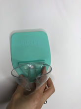 Load image into Gallery viewer, Sipski Shower Wine Glass Holder