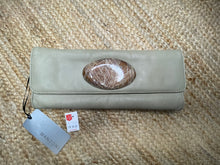 Load image into Gallery viewer, Manzoni Genuine Leather Clutch, Pistachio